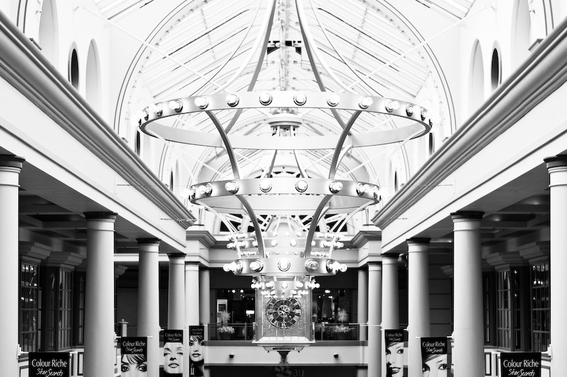 1/90 sec at f / 2.8 50 mm ISO 800